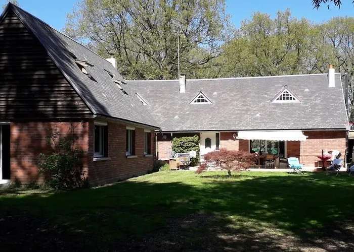 Grande Maison Au Calme Au Coeur D Un Bois 11 Personnes