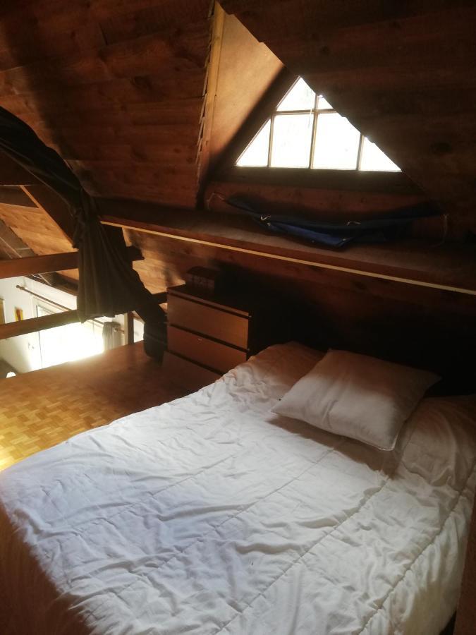 Grande Maison Au Calme Au Coeur D Un Bois 11 Personnes Hébergement de vacances *
